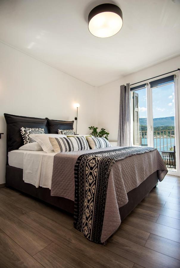 A & B Minimal Suite With Sea View In Argostoli Exterior photo
