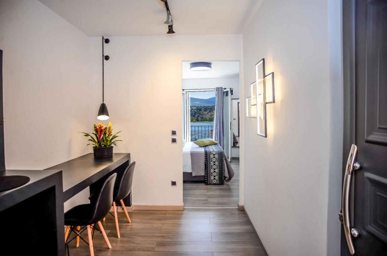A & B Minimal Suite With Sea View In Argostoli Exterior photo