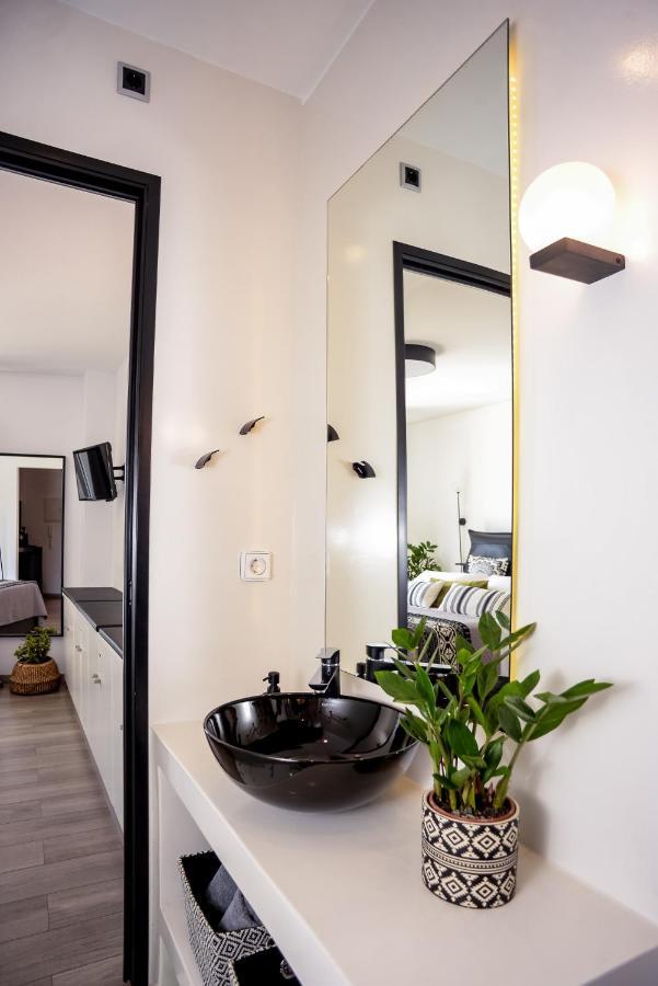 A & B Minimal Suite With Sea View In Argostoli Exterior photo